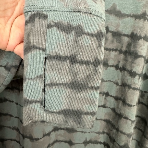 Athleta Coaster Luxe Tie Dye Sweatshirt - Picture 6 of 8